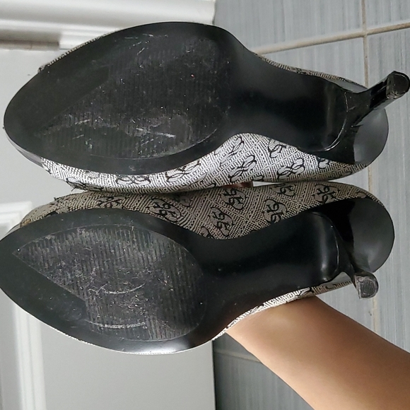 Guess heels, size 6 - Picture 5 of 5